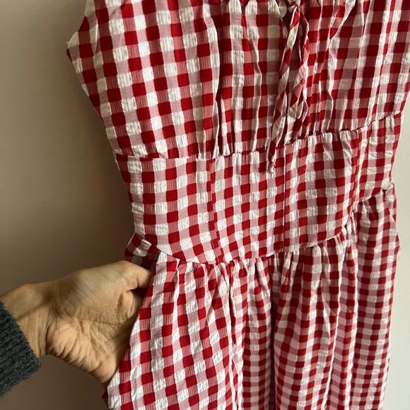 Red and white gingham midi dress - Picture 2 of 4